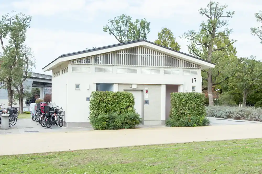トイレ（舎人公園のバーベキュートイレ