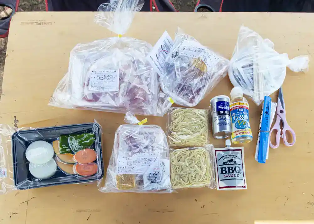 手ぶらセット「よくばりPLAN」二人前と「キッズセットPLAN」二人前（舎人公園のバーベキュー広場）