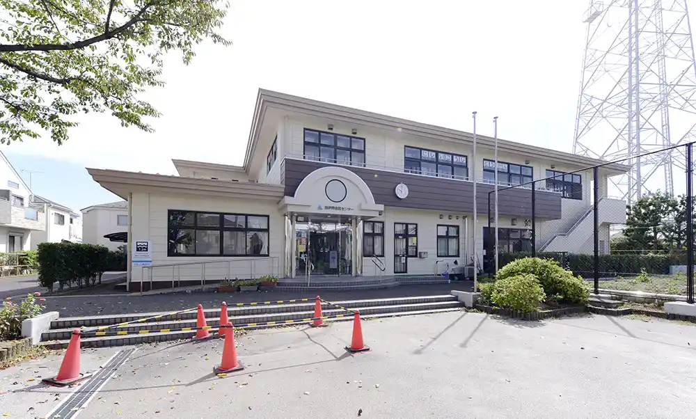 冒険の丘のそばにある西伊興児童館