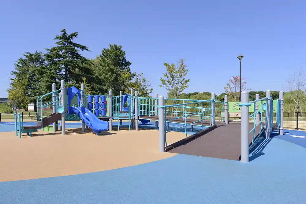 toneri-youji-3 幼児向けアスレチック遊具(舎人公園)