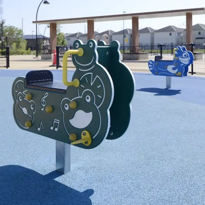 ロッキング遊具（舎人公園）