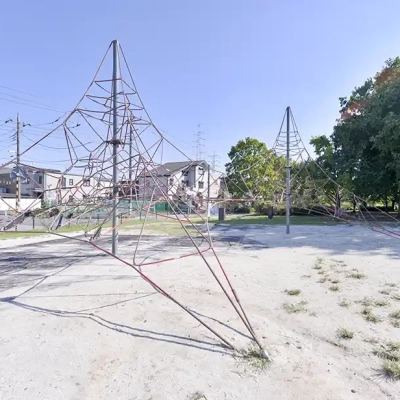 ロープジャングルジム（舎人公園にある幼児公園）