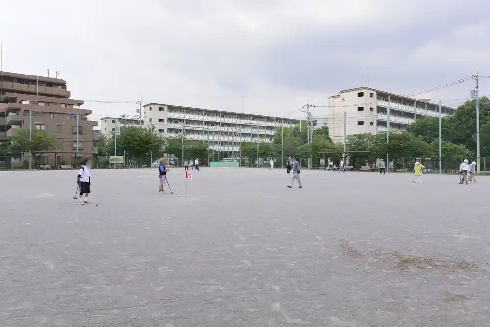 舎人いきいき公園の多目的広場