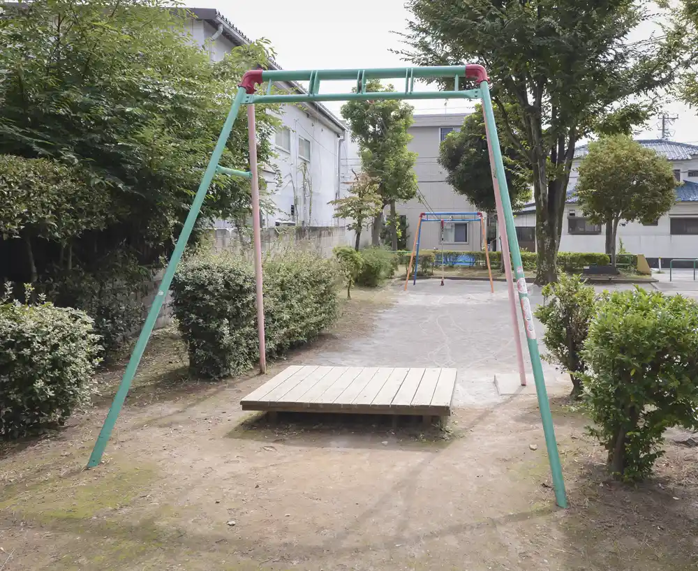 梅島東公園にあるターザンロープ