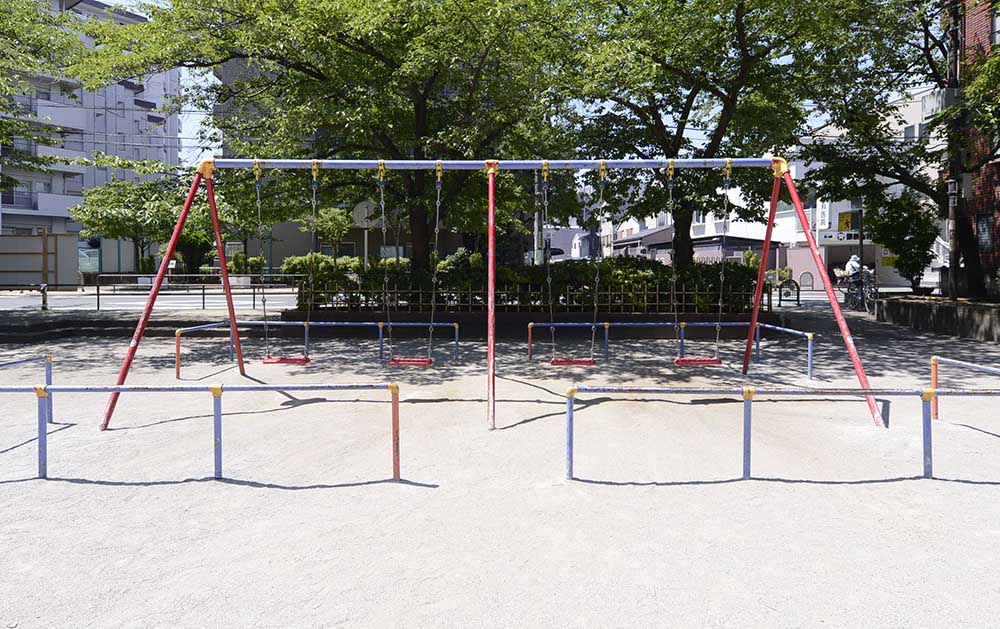 ブランコ（梅田亀田公園）