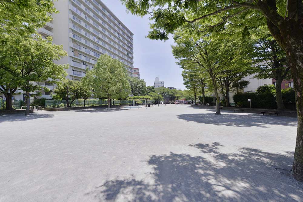 多目的広場（梅田亀田公園）