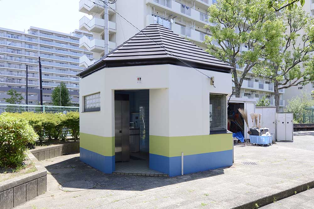 トイレ（梅田亀田公園）