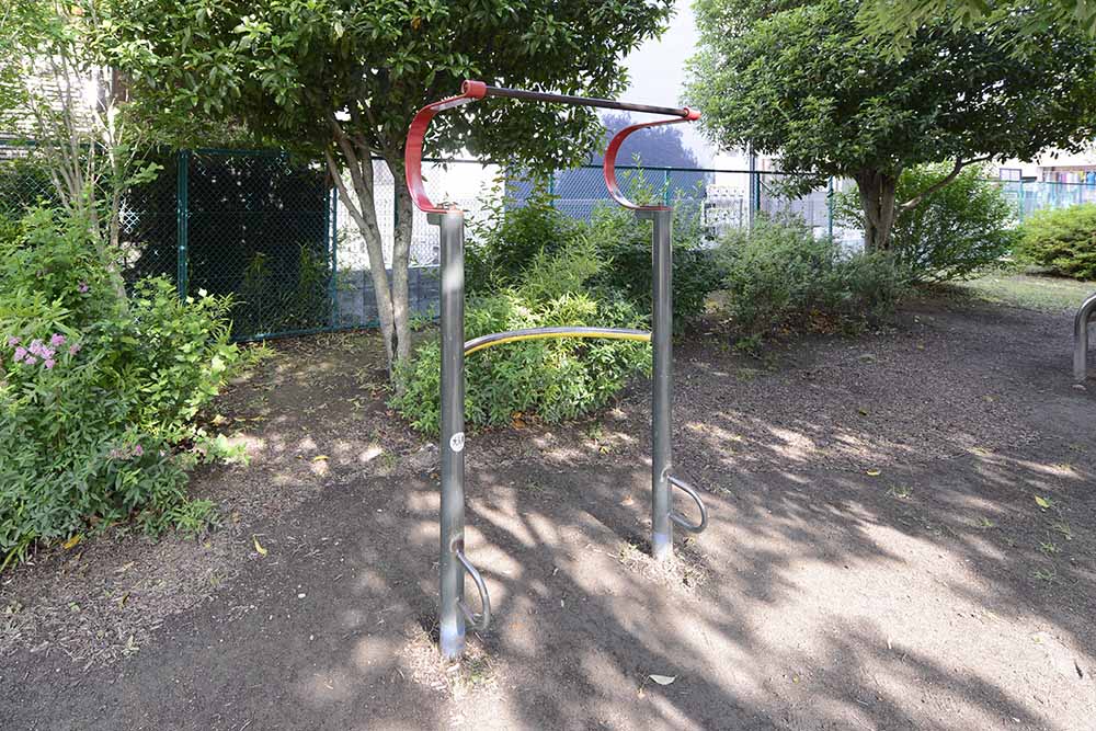 kitasanya-training-5 ぶら下がり健康器具(北三谷公園)