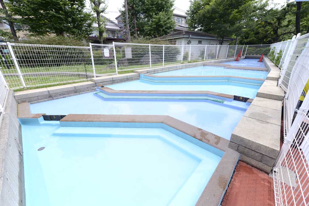 じゃぶじゃぶ池（東綾瀬公園）