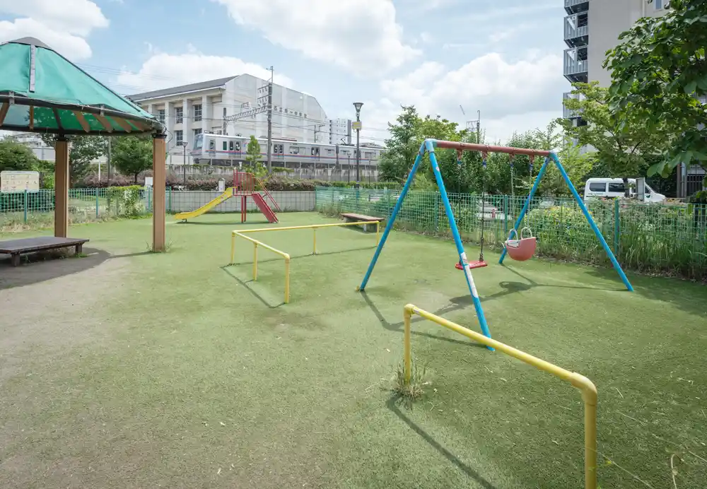 千住大橋さくら公園の幼児コーナー