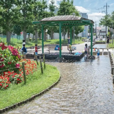 西亀有せせらぎ公園のじゃぶじゃぶ池