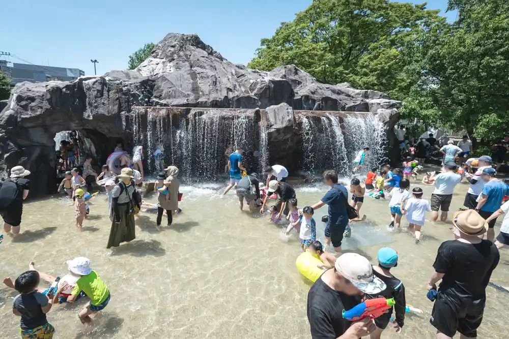荒川区天王公園のじゃぶじゃぶ池
