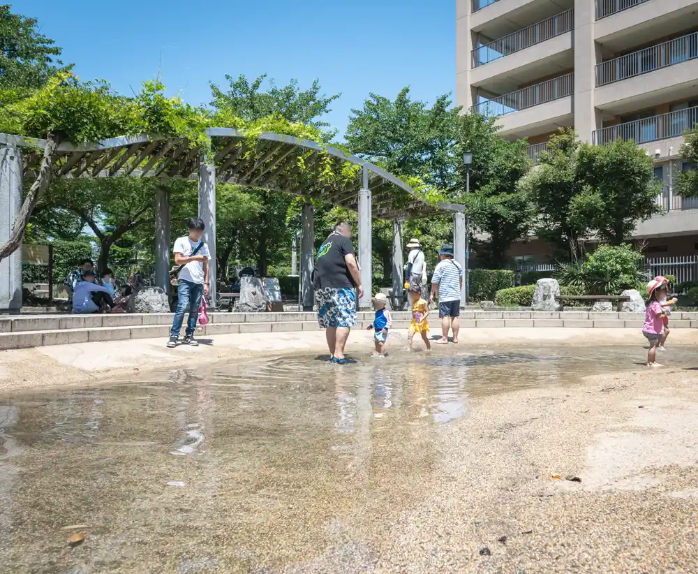 tennou-jabujabu-7 荒川区天王公園のじゃぶじゃぶ池
