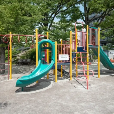 荒川区天王公園のコンビネーション遊具