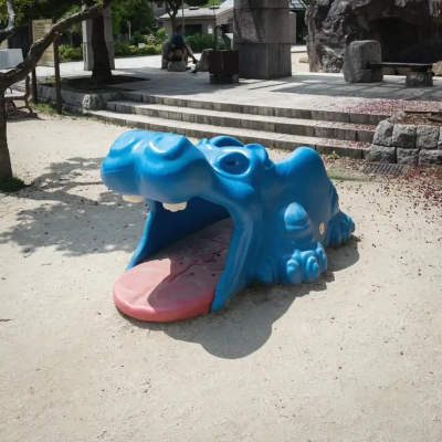 荒川区天王公園の遊具